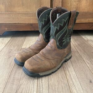 Ariat WorkHog with VentTEKMen's Brown Leather Work Book